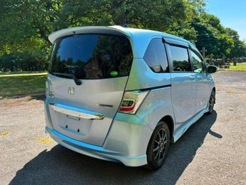 Honda Freed 1.5l Hybrid