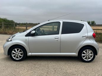 Toyota AYGO 1.0 VVT-i Platinum Euro 4 5dr