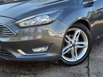 Ford Focus 1.0T EcoBoost Titanium Euro 6 (s/s) 5dr