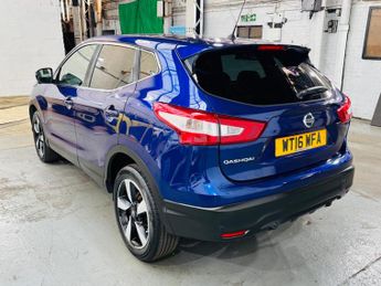 Nissan Qashqai 1.6 dCi N-Connecta XTRON 2WD Euro 6 (s/s) 5dr
