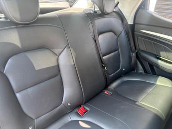 MG MG ZS 44.5kWh Exclusive Auto 5dr
