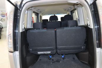 Nissan Serena 2.0 Hybrid - Petrol (s/s) 7Str