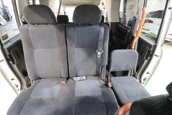 Nissan Serena 2.0 Hybrid - Petrol (s/s) 7Str