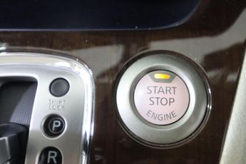 Nissan Serena 2.0 Hybrid-petrol (s/s) 7Str