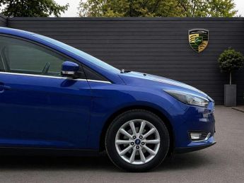 Ford Focus 1.6 Titanium Powershift Euro 6 5dr