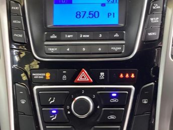 Hyundai i30 1.6 CRDi Blue Drive SE DCT Euro 6 (s/s) 5dr