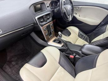 Volvo V40 Cross Country 1.6 D2 Lux Euro 5 (s/s) 5dr