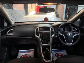 Vauxhall Astra 1.6 16v Exclusiv Euro 5 5dr