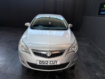 Vauxhall Astra 1.6 16v Exclusiv Euro 5 5dr