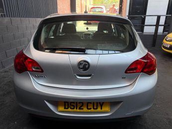 Vauxhall Astra 1.6 16v Exclusiv Euro 5 5dr