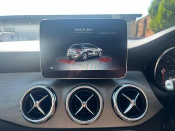 Mercedes-Benz GLA 2.1 GLA220d Sport (Premium) 7G-DCT 4MATIC Euro 6 (s/s) 5dr