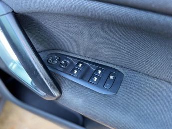 Peugeot 308 1.2 PureTech Allure EAT Euro 6 (s/s) 5dr