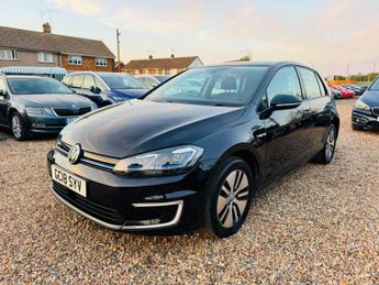 Volkswagen e-Golf 35.8kWh e-Golf Auto 5dr