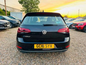 Volkswagen e-Golf 35.8kWh e-Golf Auto 5dr