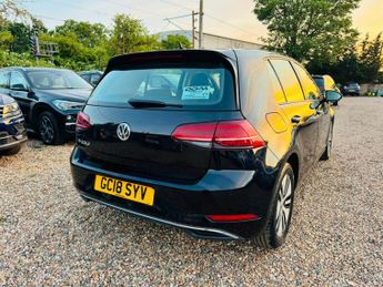Volkswagen e-Golf 35.8kWh e-Golf Auto 5dr