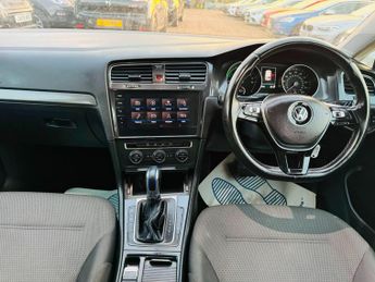 Volkswagen e-Golf 35.8kWh e-Golf Auto 5dr
