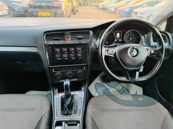 Volkswagen e-Golf 35.8kWh e-Golf Auto 5dr