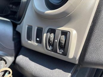 Renault Trafic 1.6 dCi ENERGY 27 Business SWB Standard Roof Euro 5 (s/s) 5dr