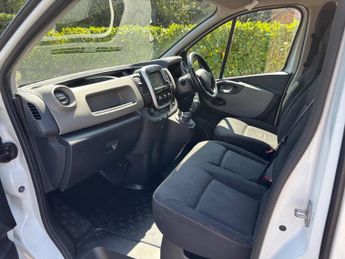 Renault Trafic 1.6 dCi ENERGY 27 Business SWB Standard Roof Euro 5 (s/s) 5dr