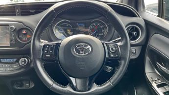 Toyota Yaris 1.5 VVT-h Excel E-CVT Euro 6 (s/s) 5dr (15in Alloy)