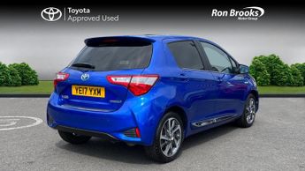 Toyota Yaris 1.5 VVT-h Excel E-CVT Euro 6 (s/s) 5dr (15in Alloy)