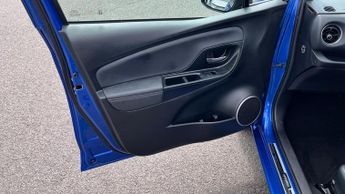 Toyota Yaris 1.5 VVT-h Excel E-CVT Euro 6 (s/s) 5dr (15in Alloy)