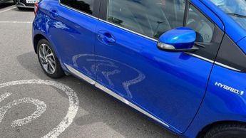 Toyota Yaris 1.5 VVT-h Excel E-CVT Euro 6 (s/s) 5dr (15in Alloy)