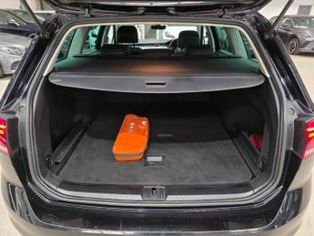 Volkswagen Passat 1.5 TSI EVO SEL DSG Euro 6 (s/s) 5dr