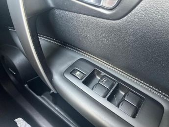 Nissan Qashqai 1.6 dCi Tekna 2WD Euro 5 5dr (AVM)