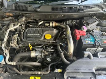 Nissan Qashqai 1.6 dCi Tekna 2WD Euro 5 5dr (AVM)