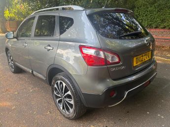 Nissan Qashqai 1.6 dCi Tekna 2WD Euro 5 5dr (AVM)