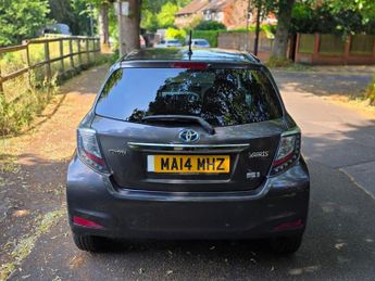Toyota Yaris 1.5 VVT-h Icon Plus CVT Euro 5 5dr