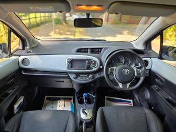 Toyota Yaris 1.5 VVT-h Icon Plus CVT Euro 5 5dr