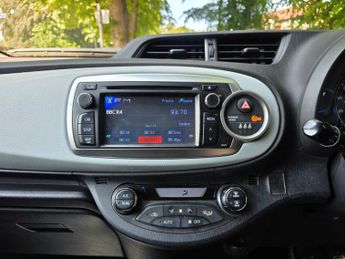 Toyota Yaris 1.5 VVT-h Icon Plus CVT Euro 5 5dr