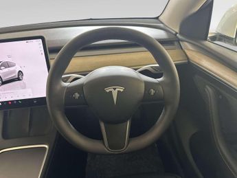 Tesla Model Y SUV 5dr Electric Auto RWD (346 ps)