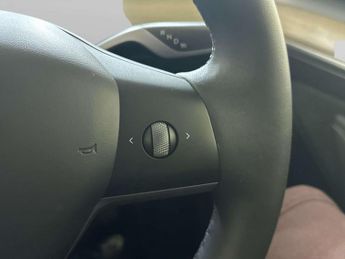Tesla Model Y SUV 5dr Electric Auto RWD (346 ps)