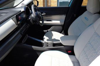 Fiat 600 1.2 MHEV La Prima e-DCT Euro 6 (s/s) 5dr