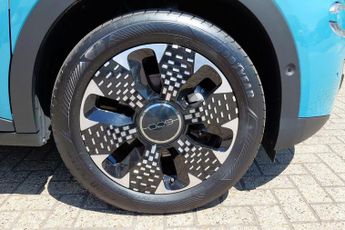 Fiat 600 1.2 MHEV La Prima e-DCT Euro 6 (s/s) 5dr
