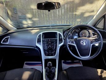 Vauxhall Astra 2.0 CDTi Tech Line GT Euro 5 (s/s) 5dr