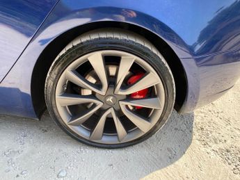 Tesla Model 3 (Dual Motor) Performance Auto 4WDE 4dr (Performance Upgrade)