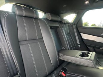 Land Rover Range Rover Velar 3.0 D300 MHEV R-Dynamic SE Auto 4WD Euro 6 (s/s) 5dr