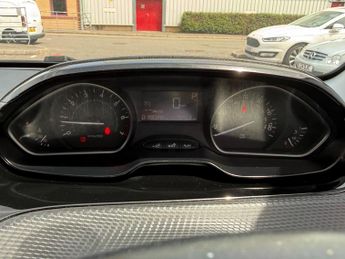 Peugeot 208 1.2 PureTech Allure EAT Euro 6 (s/s) 5dr