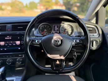 Volkswagen Golf 1.0 TSI SE DSG Euro 6 (s/s) 5dr