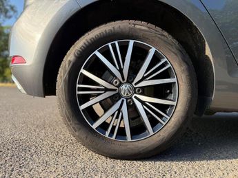 Volkswagen Golf 1.0 TSI SE DSG Euro 6 (s/s) 5dr