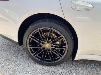 Porsche Panamera 3.0D V6 TiptronicS Euro 5 (s/s) 5dr