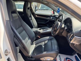 Porsche Panamera 3.0D V6 TiptronicS Euro 5 (s/s) 5dr