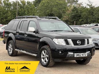 Nissan Navara 2.5 dCi Platinum Auto 4WD Euro 5 4dr