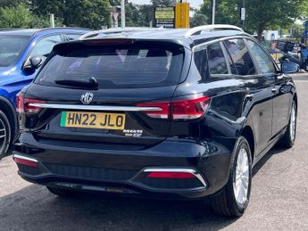 MG MG5 61.1kWh Exclusive Long Range Auto 5dr