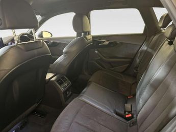 Audi A4 Avant 2.0 TDI 35 Black Edition Estate 5dr Diesel S Tronic Euro 6 (s/s)