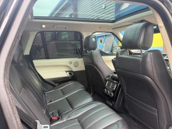 Land Rover Range Rover 3.0 TD V6 Vogue Auto 4WD Euro 6 (s/s) 5dr